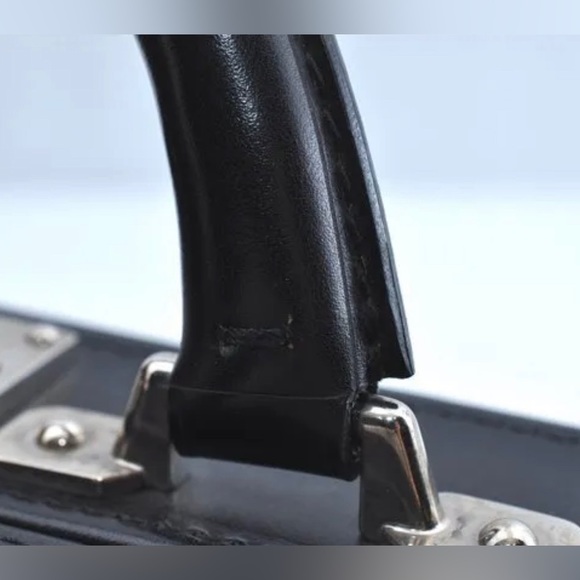 Louis Vuitton Valisette Monogram Glacé MM Handbag - Picture 11 of 12